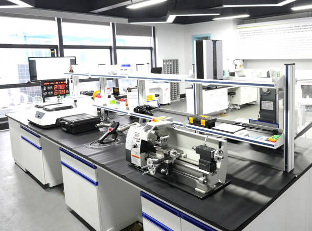 सामग्री के स्रोत से गुणवत्ता सुनिश्चित करना: ईंट बनाने वाले उपकरणों की मुख्य क्षमता को मजबूत करना